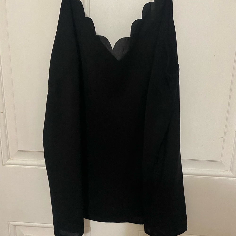 SHEIN tank top light material - Picture 2 of 4
